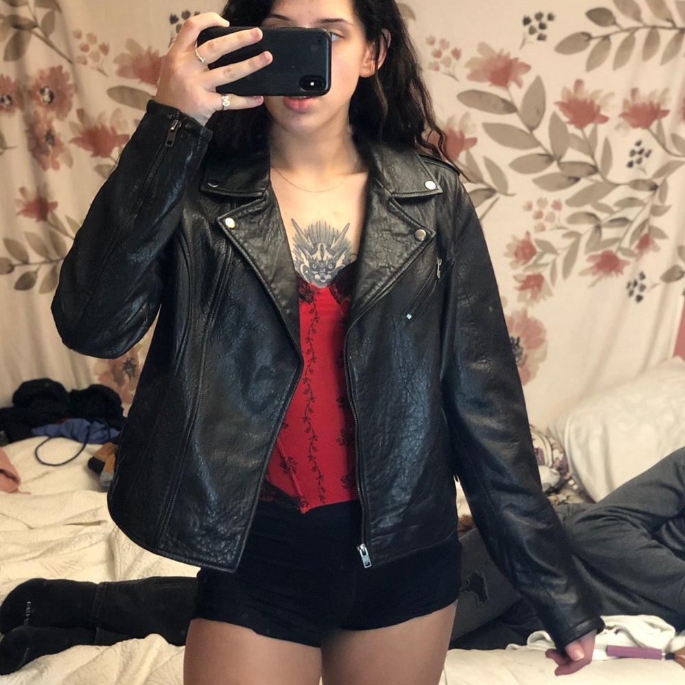BLACK RIVET GENUINE LEATHER JACKET